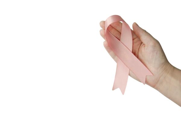 Međunarodni mesec borbe protiv raka dojke - u Srbiji svake godine oboli više od četiri hiljade žena