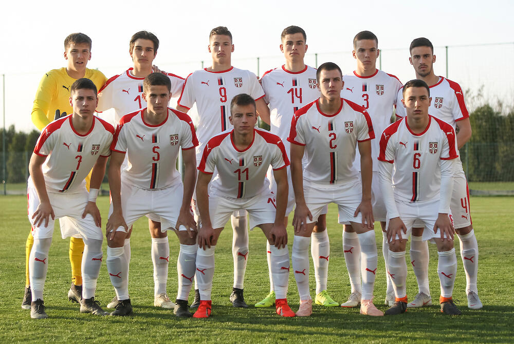 Mlada fudbalska reprezentacija Srbije