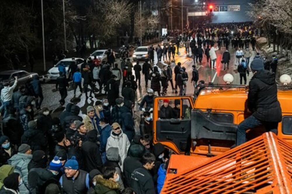 Zbog učešća u neredima Kazahstanska policija uhapsila 970 ljudi