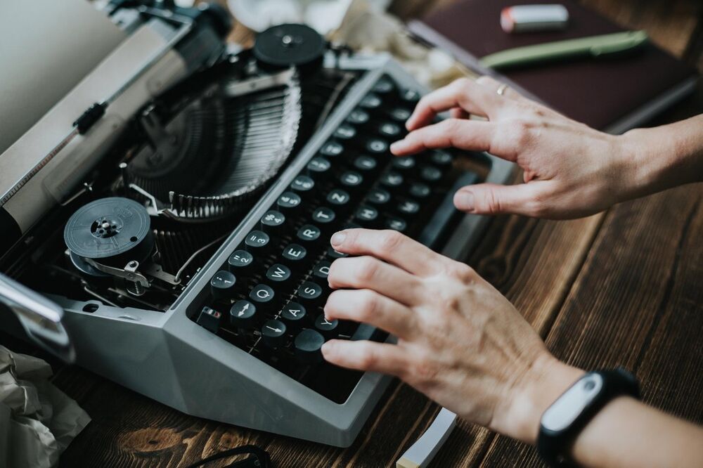 Starinska pisaća mašina danas nikome ne služi, ali kolekcionarima vredi mnogo