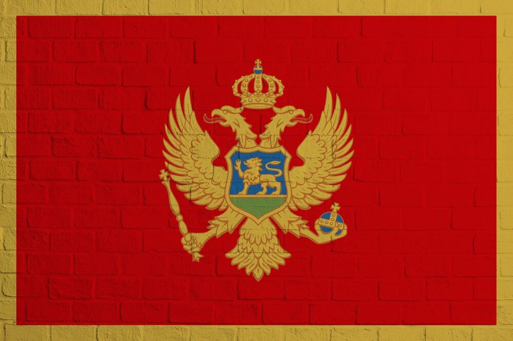 Crna Gora, Crnogorska zastava
