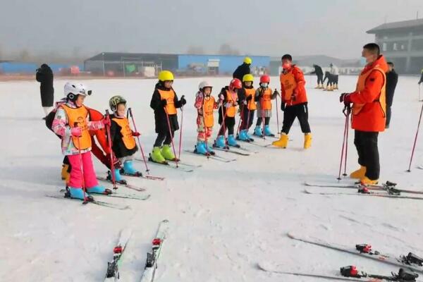 Sve više mladih u Kini učestvuje u zimskim sportovima