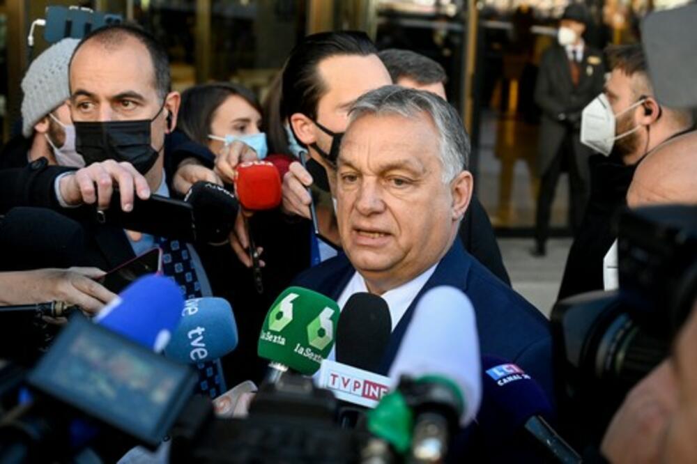 "ONI ĆE NAM UKRASTI ZEMLJU...": Orban van sebe od BRIGE, premijer zagrmeo JASNO I GLASNO, evo od čega STRAHUJE