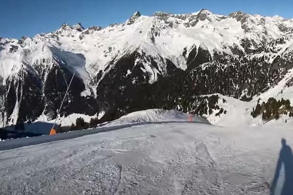 NEKADAŠNJE ŽARIŠE KORONE POKUŠAVA DA VRATI TURISTE! "Ibica Alpa" ponovo pokušava da vrati turistički SJAJ (VIDEO)