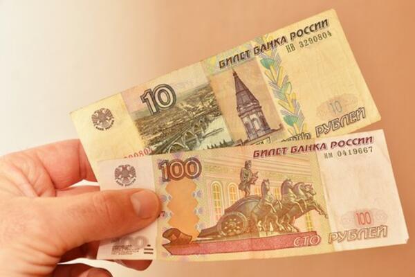 NASTAVLJA DA RASTE: Ruska rublja sve bliža dolaru i evru