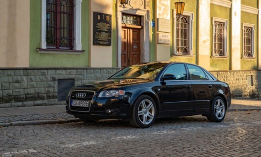 Audi, Automobil