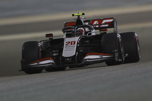 KAKAV POVRATAK: Magnusen ispred svih favorita na F1 testu u Bahreinu! Sajnc u Ferariju bio prvi do prekida!
