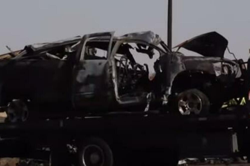 POGINUO TRENER I 8 IGRAČA! Užasna tragedija, vozilo potpuno SAGORELO! (VIDEO)