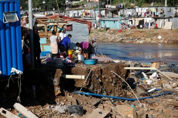 BROJ STRADALIH RASTE RAPIDNO: U poplavama u JUŽNOJ AFRICI stradala 341 osoba