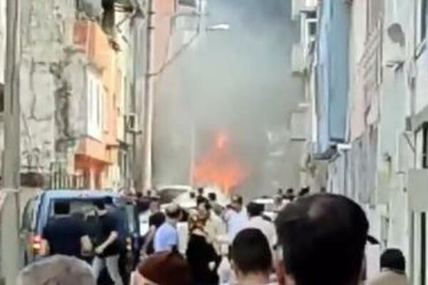 TRAGEDIJA U TURSKOJ: Jednomotorni avion se SRUŠIO na stambeni kvart u Bursi, ima poginulih! (VIDEO)