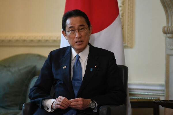 UŽAS U JAPANU: Bačena bomba na premijera Fumija Kišidu