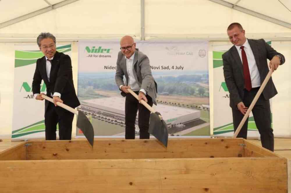 Vučević, Saito i Nestorov položili kamen temeljac za izgradnju nove fabrike japanske kompanije “NIDEC" u Novom Sadu