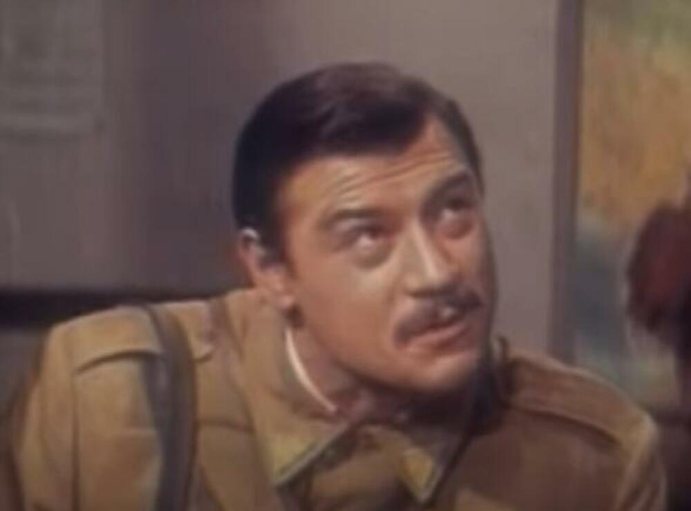 Proslavila ga je uloga “Kapetana Lešija” u istoimenom filmu Žike Mitrovića iz 1960. godine