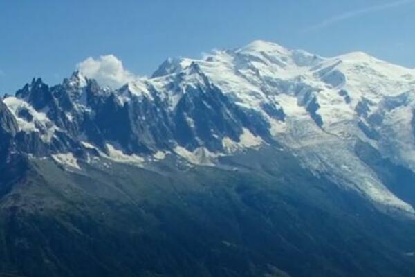 U SNEŽNOJ LAVINI NASTRADALO DVOJE SKIJAŠA: Strahota na Alpima, pokrenuta istraga!