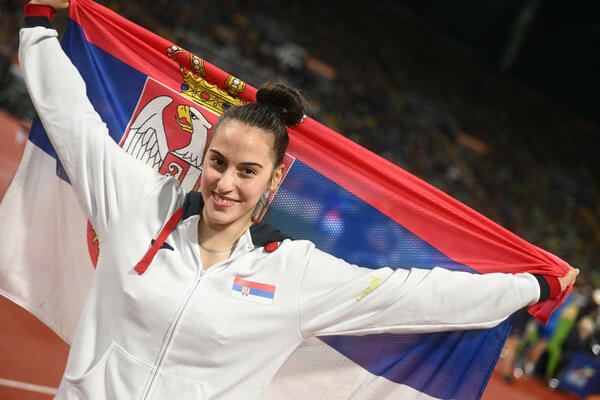 BRAVO! Adriana Vilagoš nominovana za NAJBOLJU mladu atletičarku sveta!