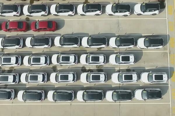 10.000 VOZILA POSLATO NA EVROPSKO TRŽIŠTE: Najveća kineska serija e- vozila za izvoz! VIDEO