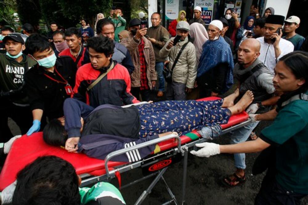 BROJ ŽRTAVA ZEMLJOTRESA U INDONEZIJI PORASTAO NA 252: Stradalo mnogo DECE!