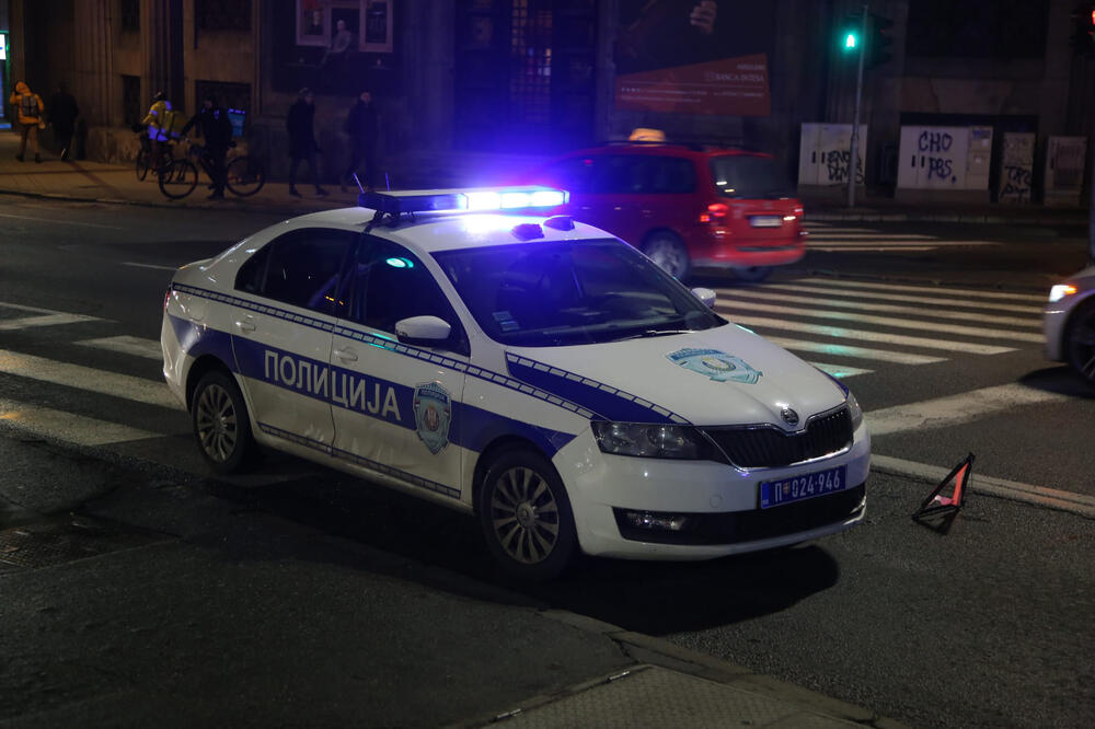 SUDAR TRAMVAJA I AUTOMOBILA U BEOGRADU: Policija na licu mesta