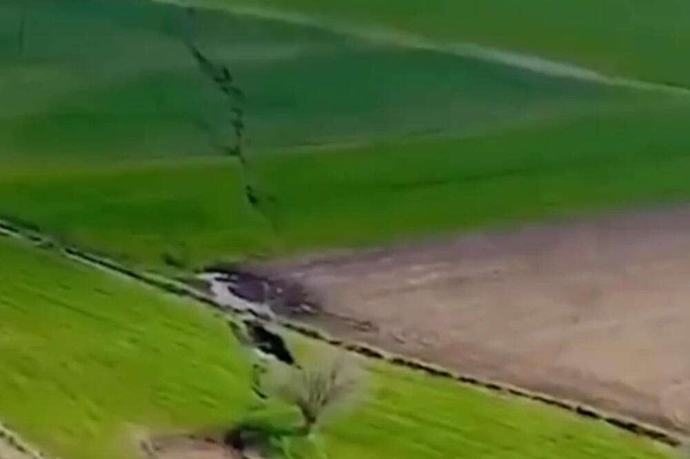 ZASTRAŠUJUĆI SNIMAK IZ TURSKE: Dron snimio kako se ZEMLJA BUKVALNO OTVORILA (VIDEO)
