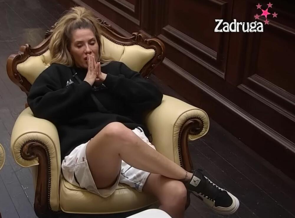 Ana slomljena nakon razgovora sa Slavnićem