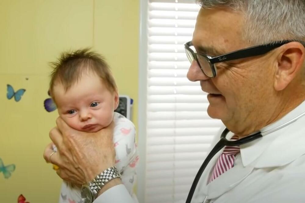 Evo šta raditi kada se vaša beba ZACENI OD PLAČA, sigurno će odmah prestati (VIDEO)