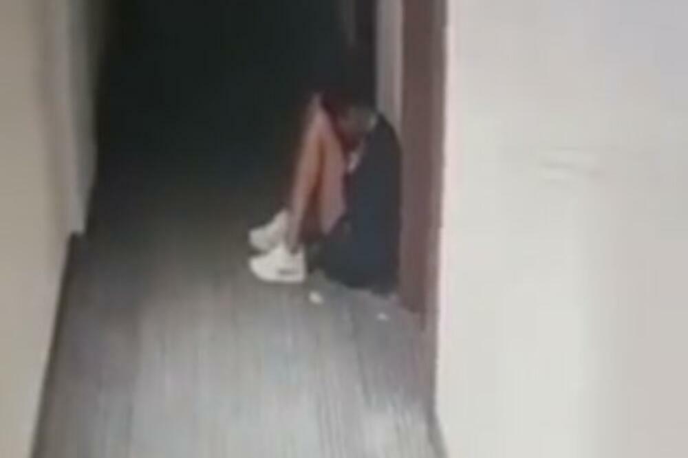 SNIMAK LEDI KRV U ŽILAMA! Poslednji trenuci odbojkašice koja je pronađena mrtva ispred hotela (VIDEO)