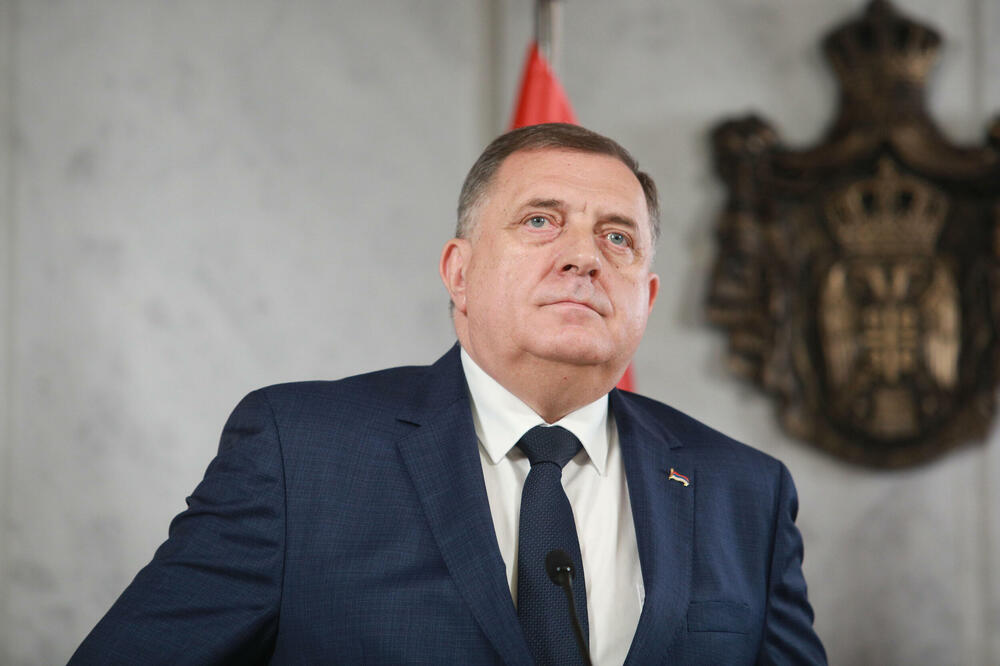 "CELA NACIJA TUGUJE SA SRBIJOM": Dodik se oglasio nakon TRAGEDIJE u beogradskoj školi, njegove REČI GAĐAJU U METU