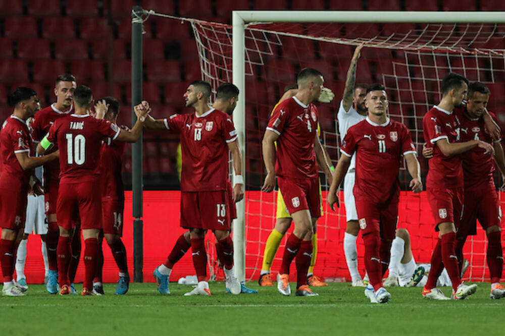 UEFA USVOJILA ŽALBU: Srbiji smanjena kazna, Tadić i drugovi sa navijačima u pohodu na Evropsko prvenstvo!