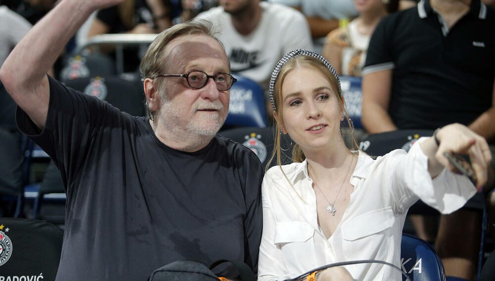 Bogdan na utakmici Partizana sa ćerkom