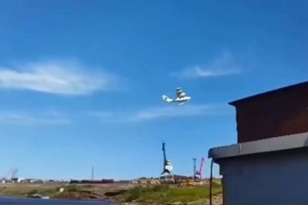 NESREĆA U RUSIJI: Pao avion, poginule dve osobe (VIDEO)