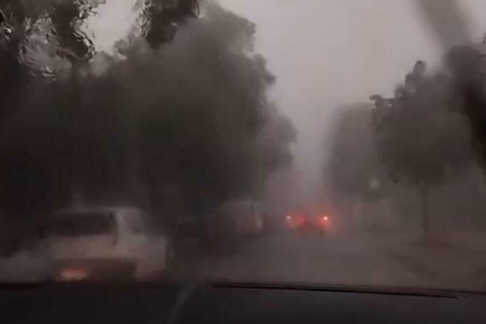 NAJNOVIJE UPOZORENJE RHMZ: Stižu potop, olujni vetar i grad u Beograd, u Obrenovcu već HAOS (VIDEO)