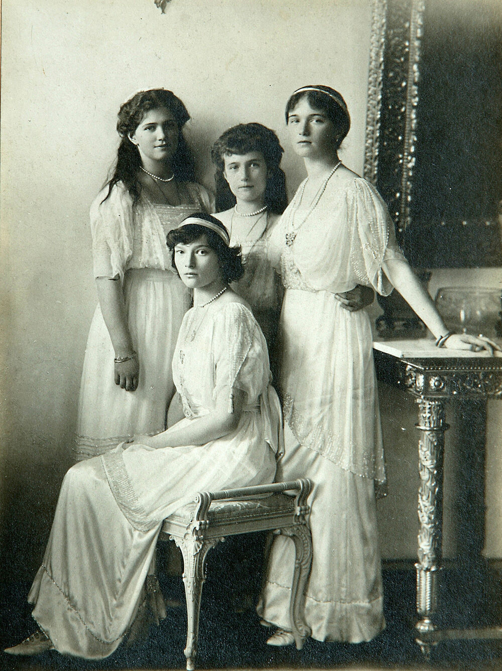 Sestre, Romanovi