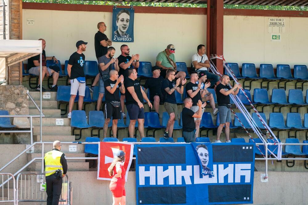 Navijači Sutjeske na utakmici Santa Kolome i Nikšićana u Andori