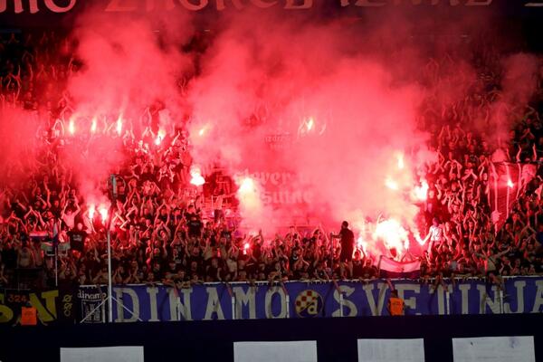 UEFA KAZNILA DINAMO! Žestoka odluka protiv Zagrepčana zbog UBISTVA grčkog navijača (FOTO)