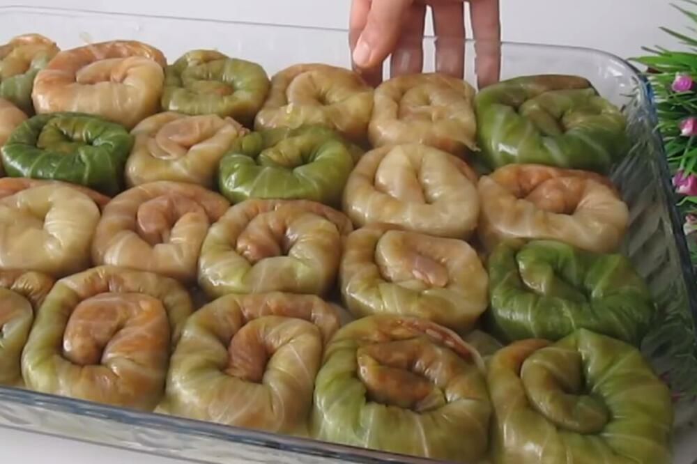 TURSKE ROLOVANE SARME MORATE NAPRAVITI: Rolaju se drugačije od običnih, a ukus je prava FANTAZIJA (VIDEO)