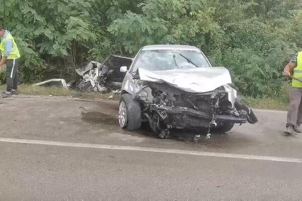 UHAPŠEN MLADIĆ KOJI JE USMRTIO VOZAČA "GOLFA" (62): Automobil završio "zgužvan" u jarku