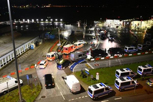 "BILI SMO UMORNI, GLADNI I ŽEDNI": Ispovest putnice koja je bila na aerodromu u Nemačkoj dok se bila TALAČKA DRAMA