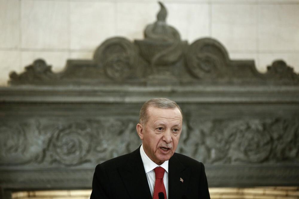 ISTORIJSKI IZBORI ZA ERDOGANA? Turska danas glasa, oči sveta uprte u Istanbul, predsednik ide na sve ili ništa