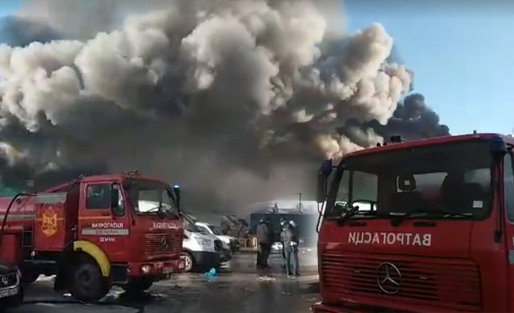 Dim od požara na Novom Beogradu