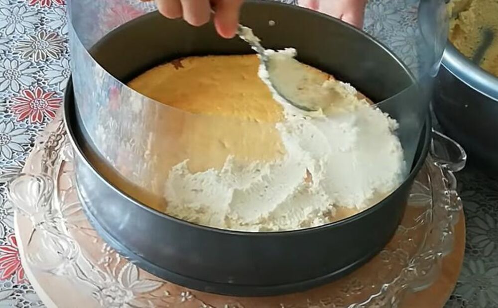 Filovanje Garaš torte sa belom čokoladom
