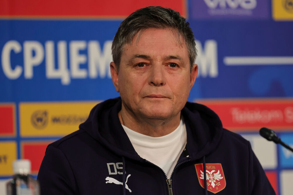 Dragan Stojković Piksi na konferenciji za medije